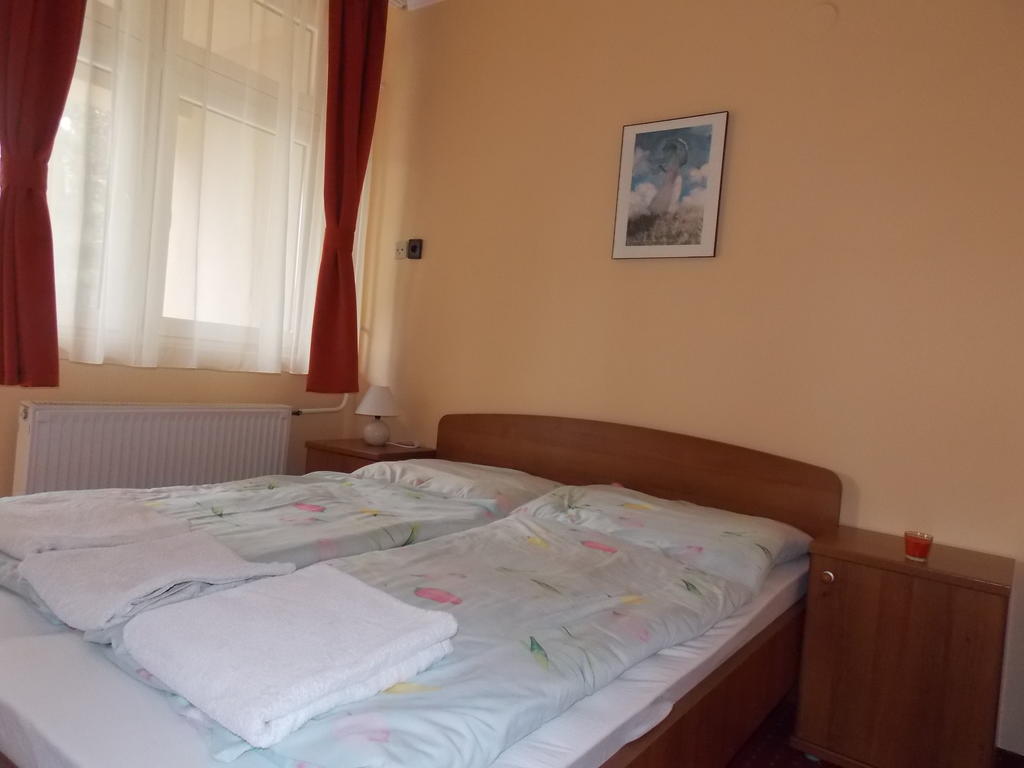 Hotel Family Balatonföldvár Esterno foto