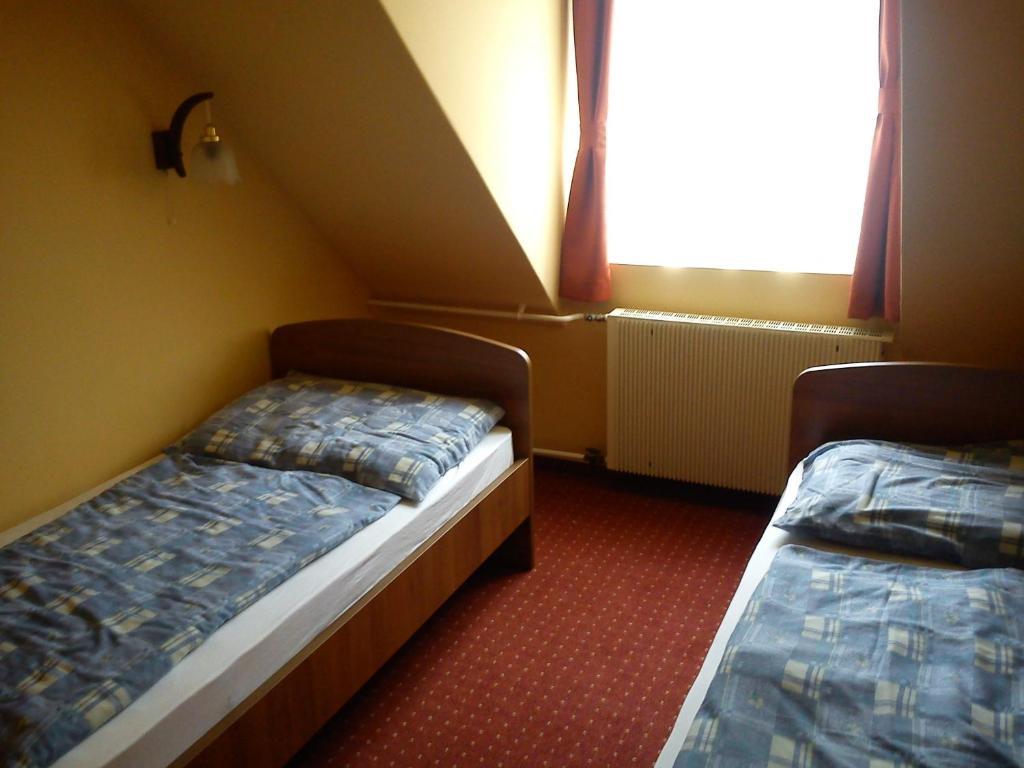 Hotel Family Balatonföldvár Esterno foto
